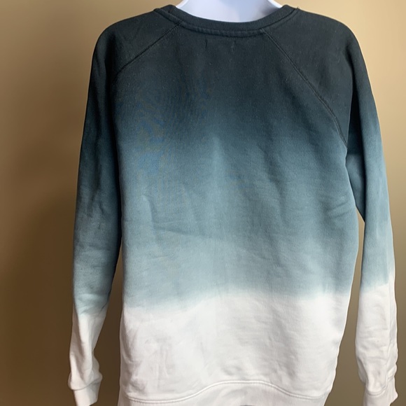 Nice Peloton sweatshirt - Picture 5 of 9